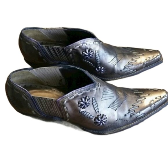 BCBGIRLS Brown Cowboy Ankle Booties EUC sz 8 - Picture 13 of 13